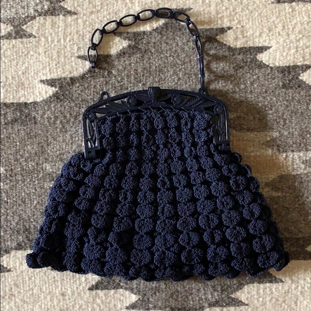 Vintage crochet navy purse with plastic frame